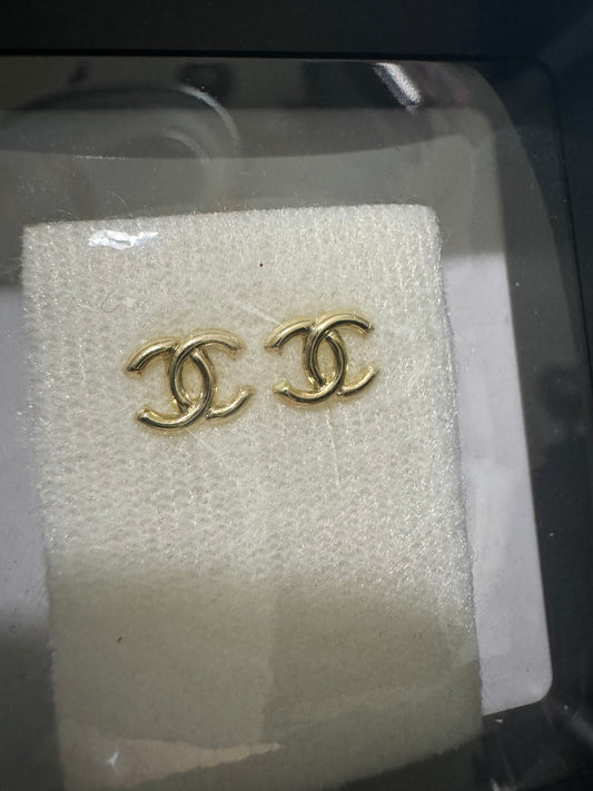 Chanel Earring 10k