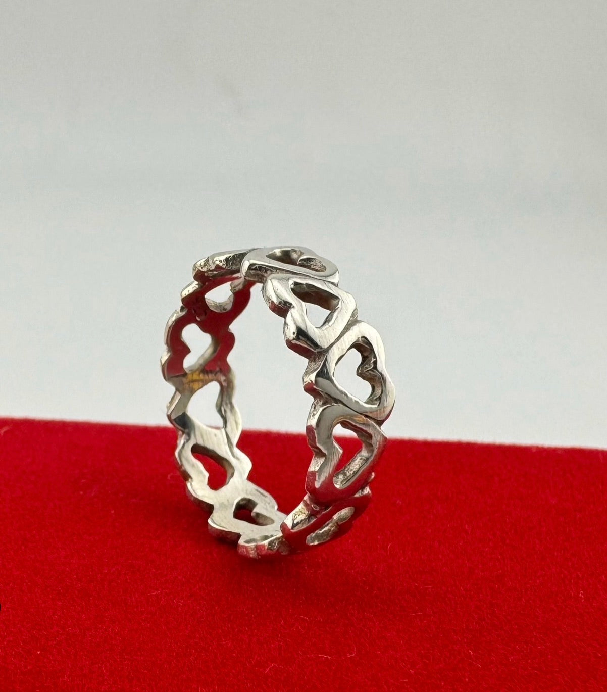 Hearts all around Ring Sterling Silver, Handmade, Anillo corazon alrededor